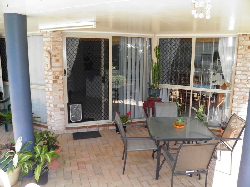 8 Currawong Court, Boyne Island QLD 4680