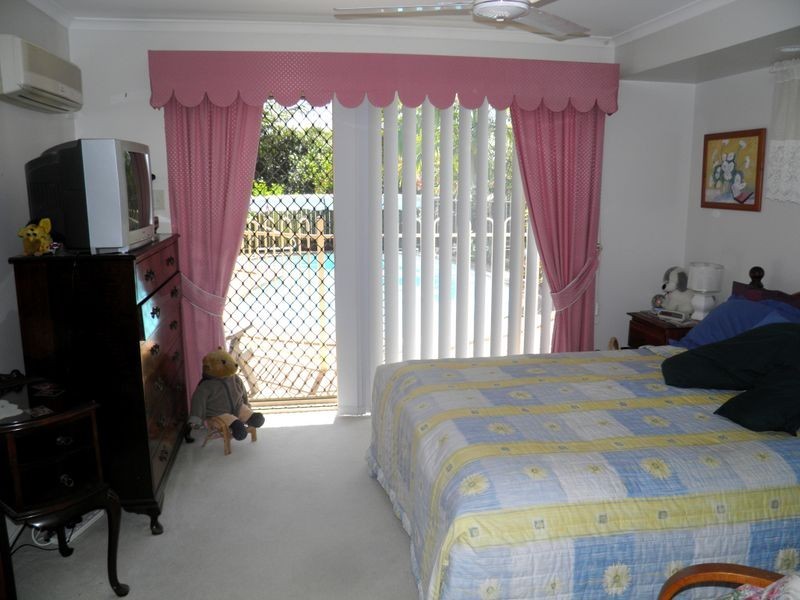 8 Currawong Court, Boyne Island QLD 4680