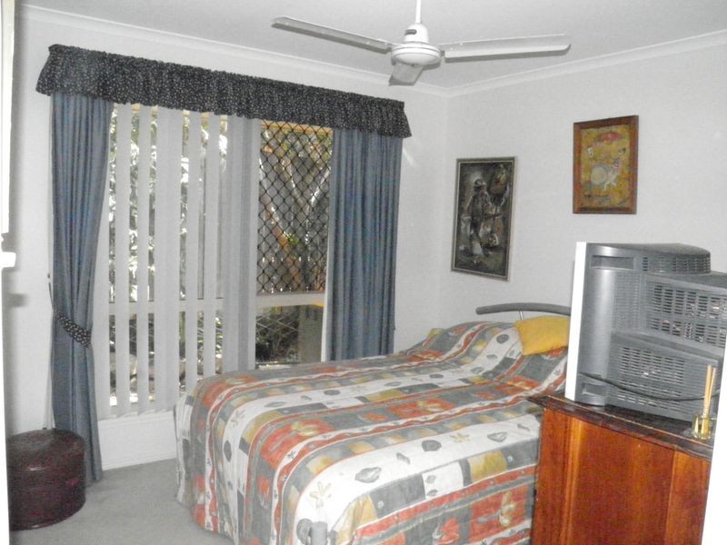 8 Currawong Court, Boyne Island QLD 4680