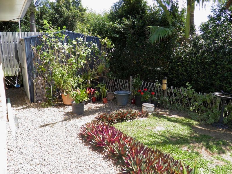 8 Currawong Court, Boyne Island QLD 4680