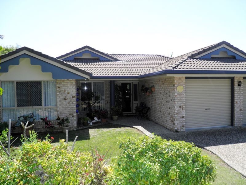 8 Currawong Court, Boyne Island QLD 4680