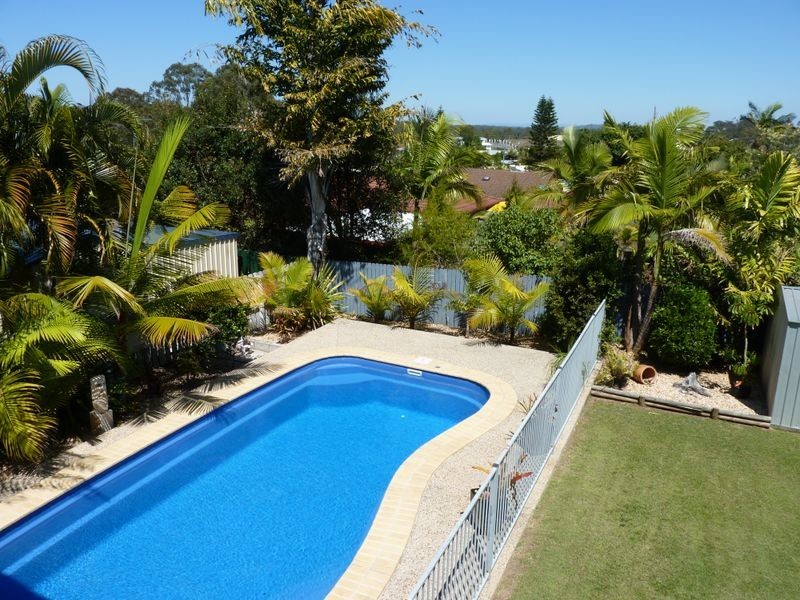 29 Salgado Street, Boyne Island QLD 4680