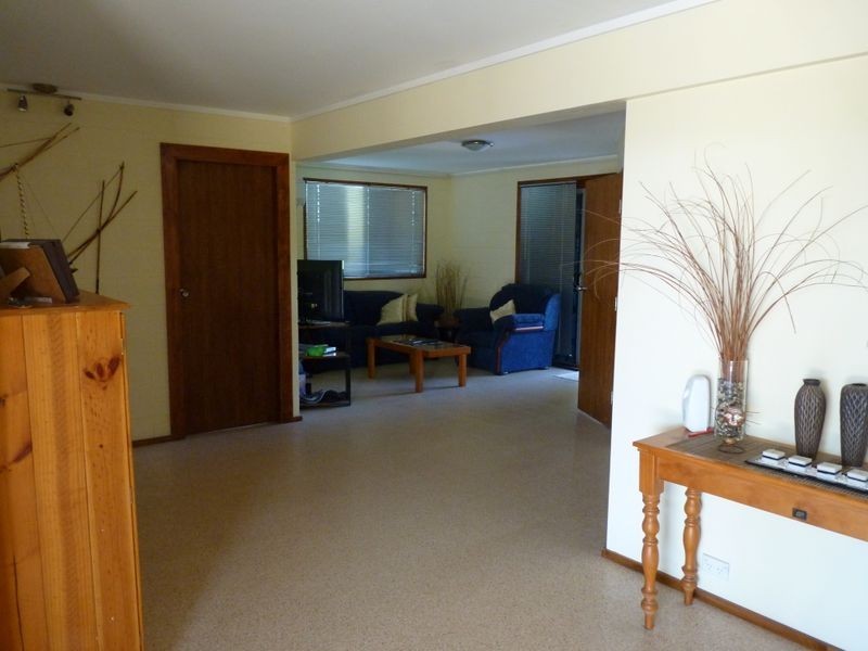 29 Salgado Street, Boyne Island QLD 4680