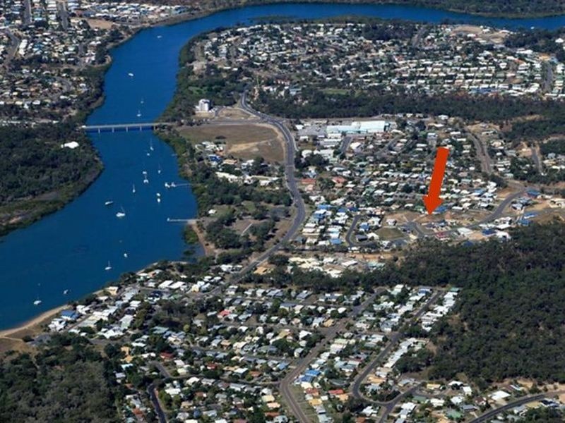 4 Danielle Court, Boyne Island QLD 4680