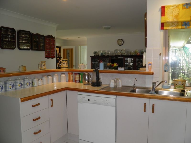 29 Geoffrey Thomas Drive, Tannum Sands QLD 4680