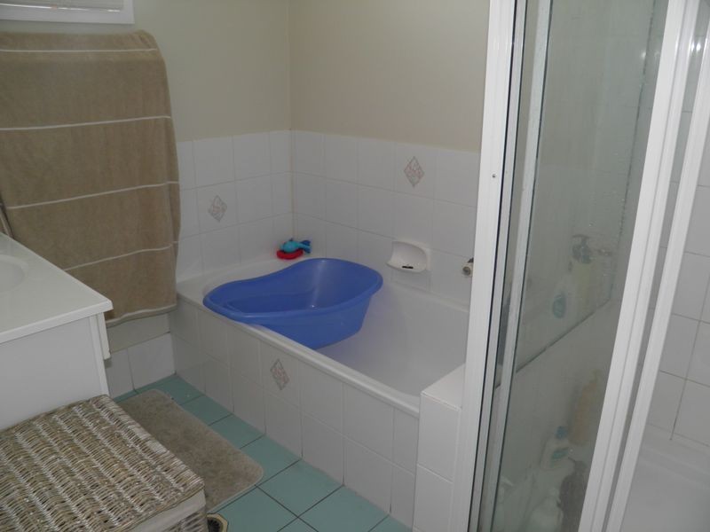 94 Booth Avenue, Tannum Sands QLD 4680