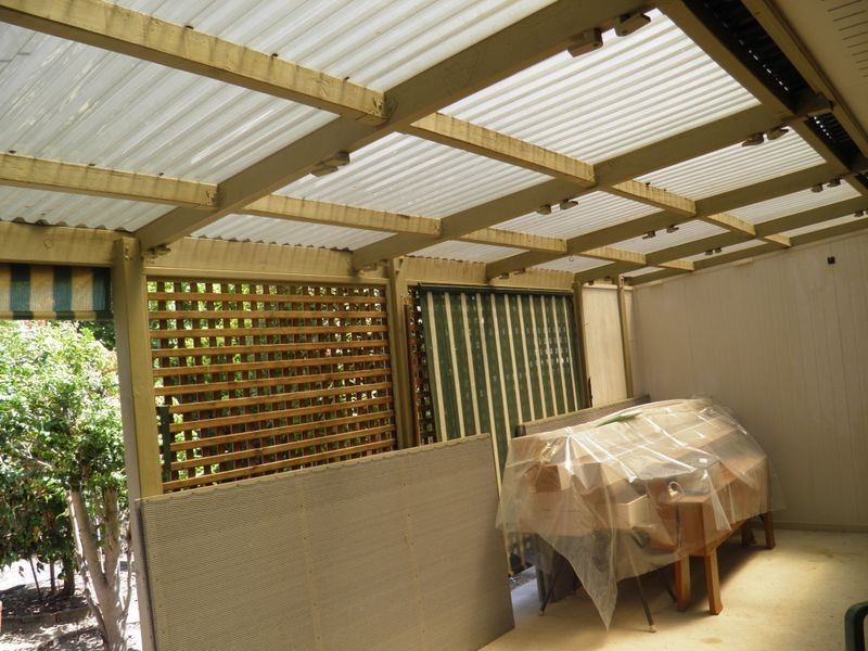 3 Salgado Street, Boyne Island QLD 4680