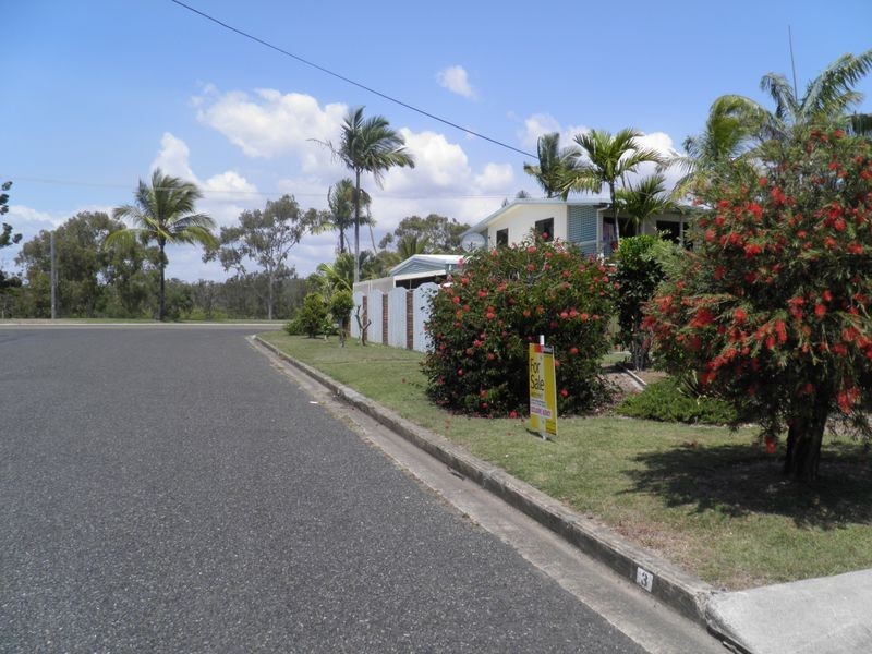 3 Salgado Street, Boyne Island QLD 4680