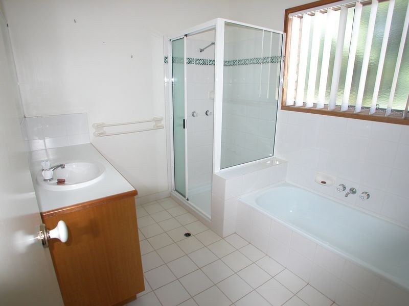 43 Amaroo Street, Boyne Island QLD 4680