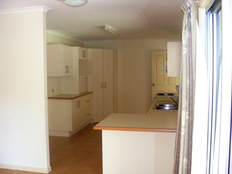 85 Booth Avenue, Tannum Sands QLD 4680