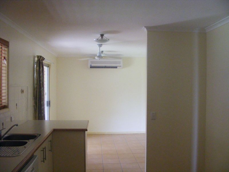 85 Booth Avenue, Tannum Sands QLD 4680