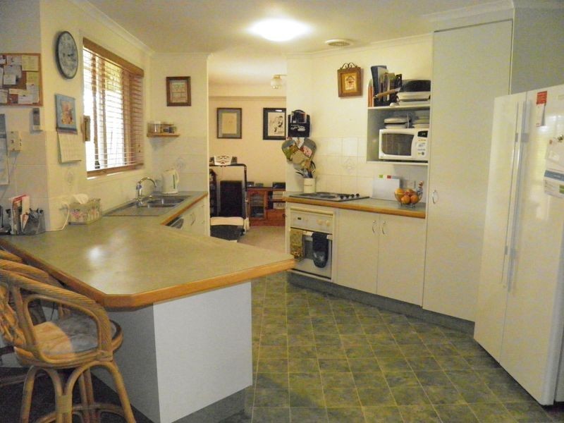 28 Lomandra Street, Boyne Island QLD 4680