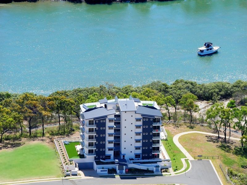 5/2 The Promenade, Boyne Island QLD 4680