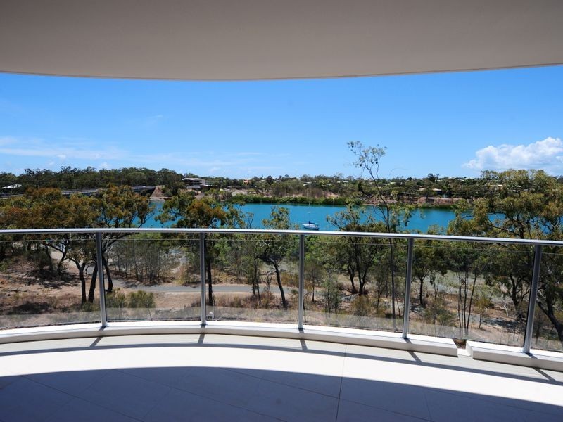 5/2 The Promenade, Boyne Island QLD 4680