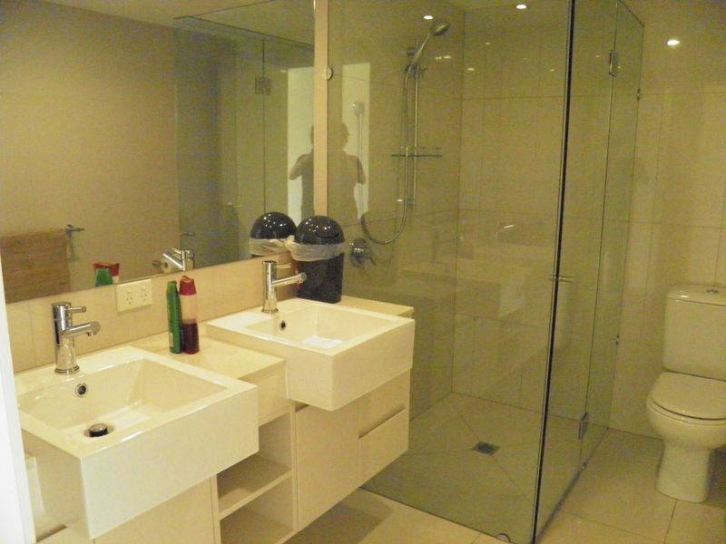 5/2 The Promenade, Boyne Island QLD 4680