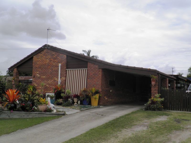6 Fitzroy Court, Boyne Island QLD 4680