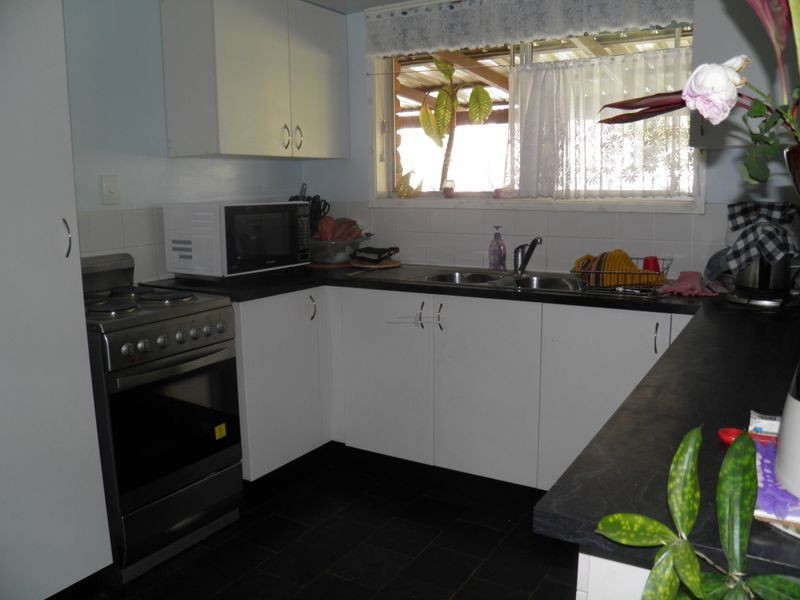 6 Fitzroy Court, Boyne Island QLD 4680