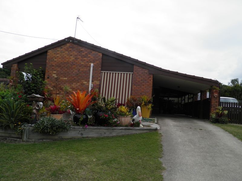 6 Fitzroy Court, Boyne Island QLD 4680