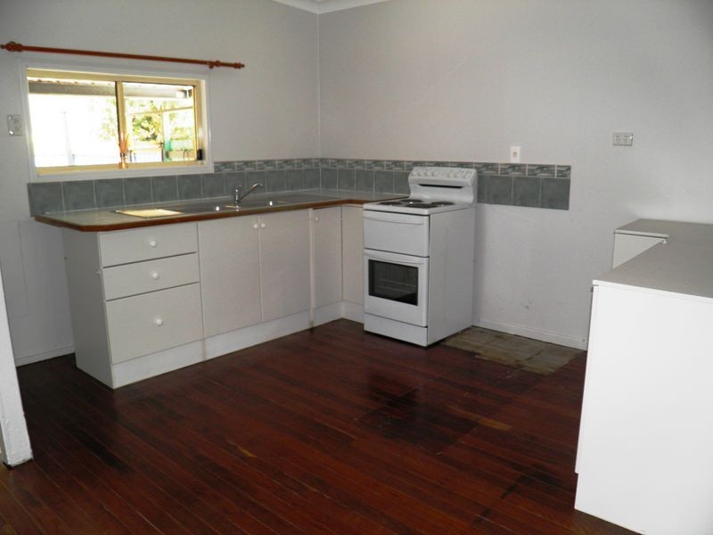 9 Awoonga Dam Road, Benaraby QLD 4680