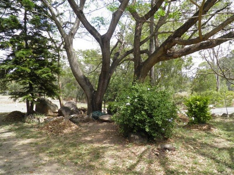 9 Awoonga Dam Road, Benaraby QLD 4680