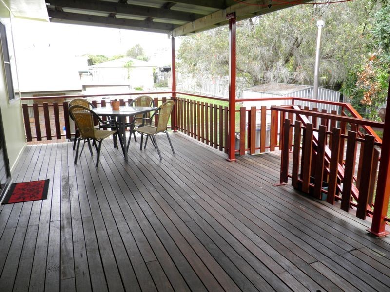 33 Katandra Street, Boyne Island QLD 4680