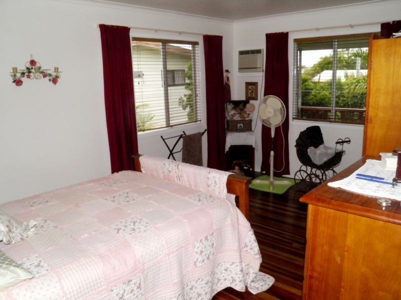 33 Katandra Street, Boyne Island QLD 4680
