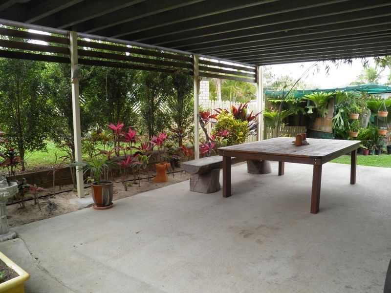 6 Helena Court, Boyne Island QLD 4680