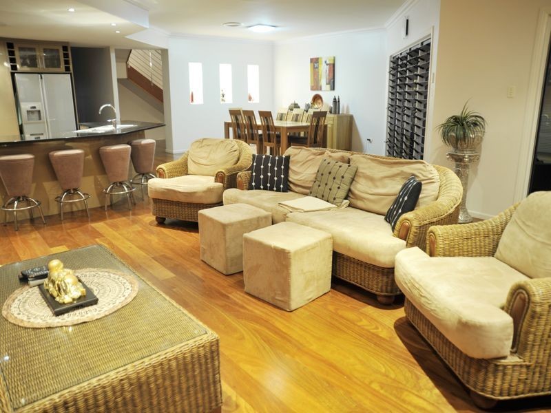 21 Riverside Drive, Tannum Sands QLD 4680