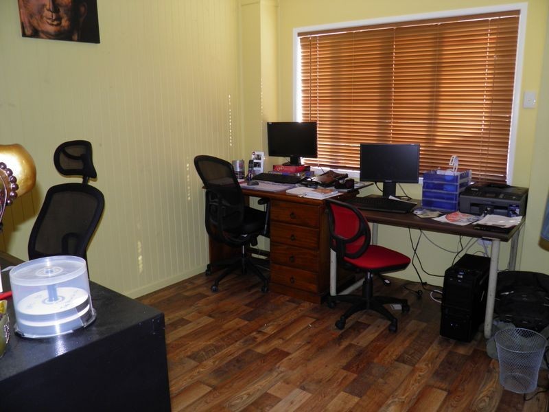 17 Chauvel Court, Boyne Island QLD 4680