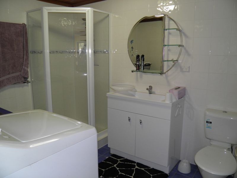 17 Chauvel Court, Boyne Island QLD 4680