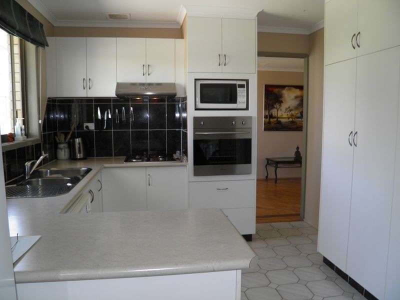 26 Edward Street, Boyne Island QLD 4680