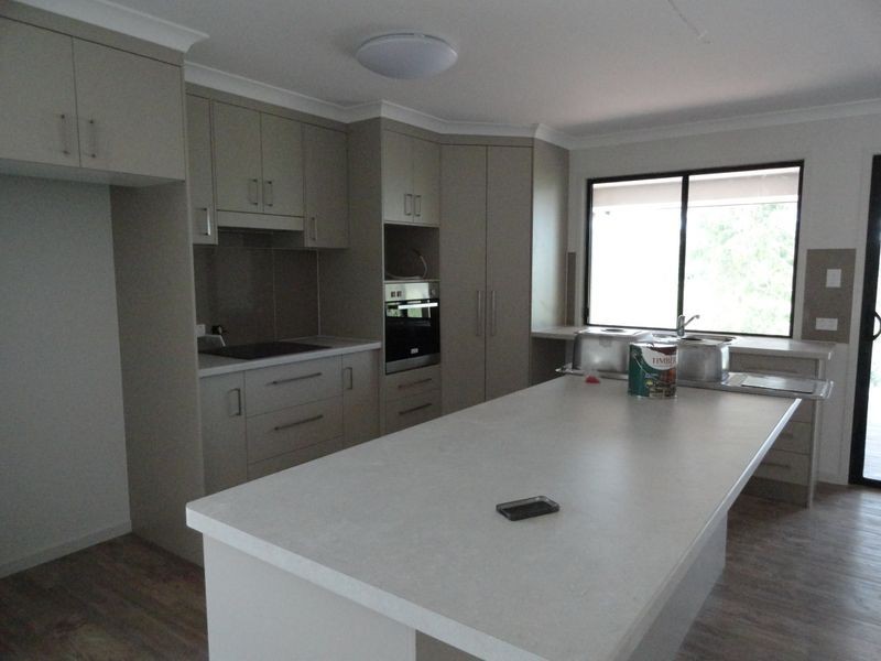 40 Golf View Drive, Boyne Island QLD 4680