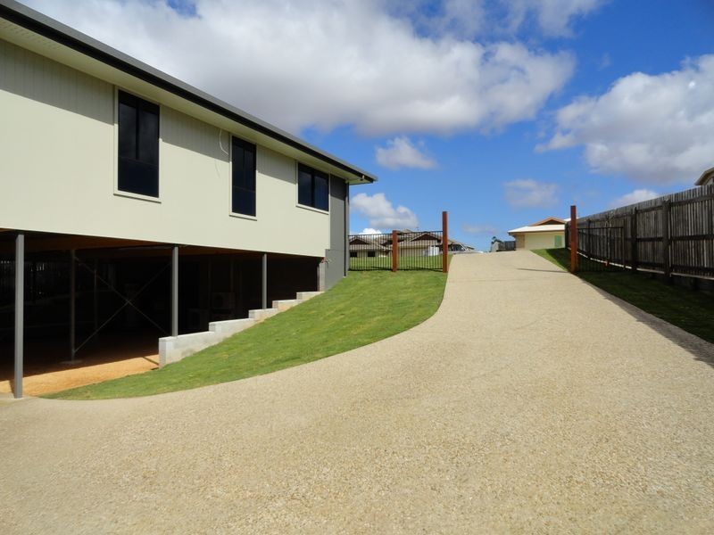 40 Golf View Drive, Boyne Island QLD 4680