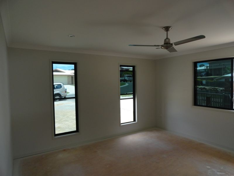 40 Golf View Drive, Boyne Island QLD 4680