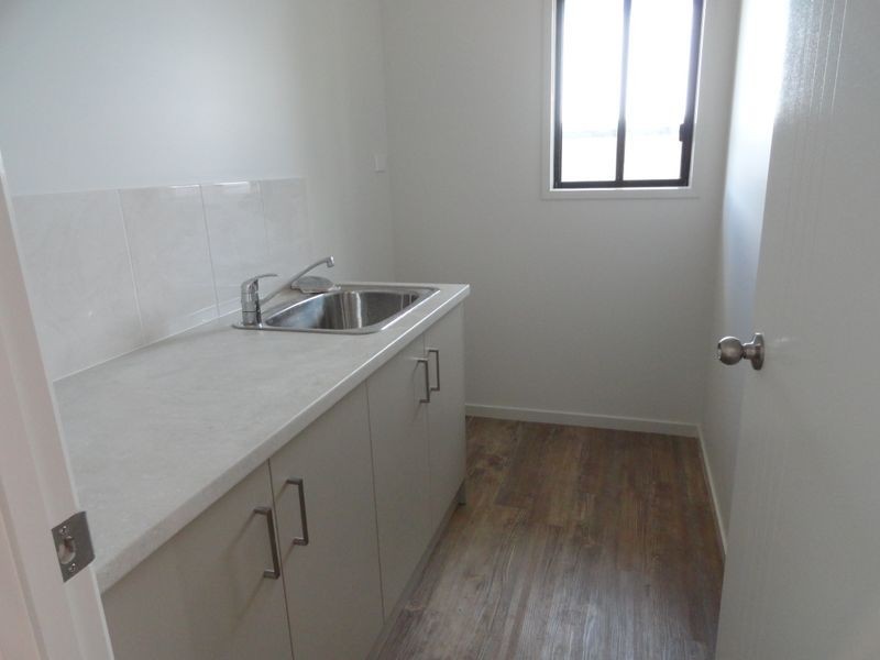 40 Golf View Drive, Boyne Island QLD 4680