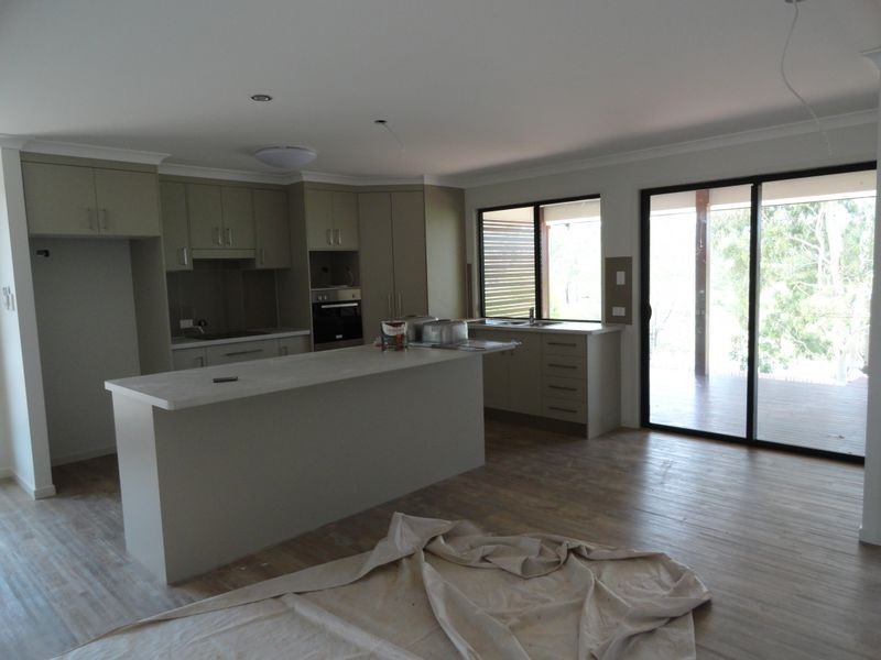 40 Golf View Drive, Boyne Island QLD 4680