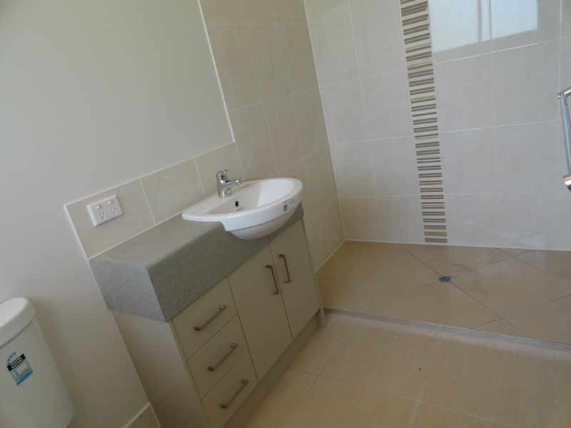 40 Golf View Drive, Boyne Island QLD 4680