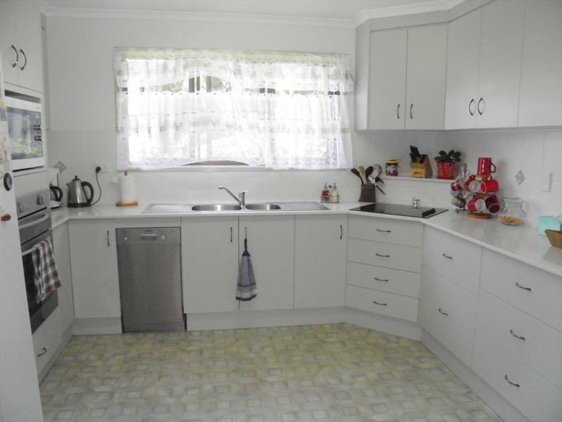 15 Polmaise Street, Boyne Island QLD 4680