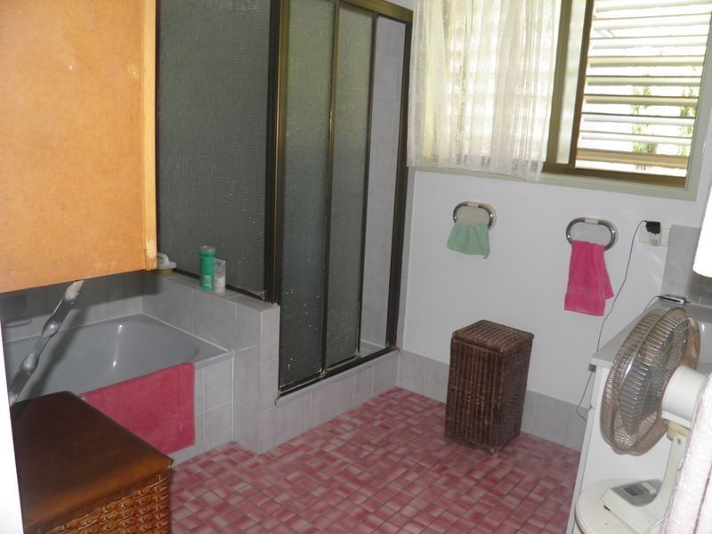 15 Polmaise Street, Boyne Island QLD 4680