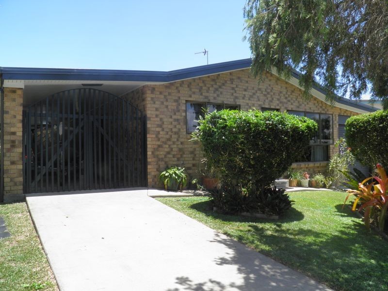 15 Polmaise Street, Boyne Island QLD 4680