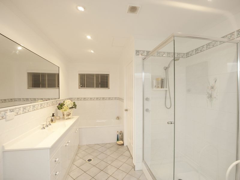 51 Booth Avenue, Tannum Sands QLD 4680
