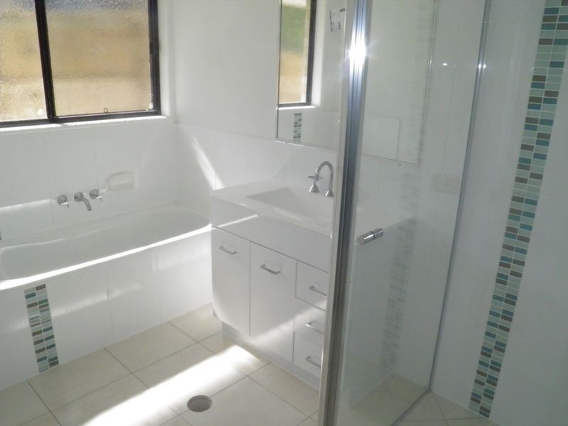 7 The Promenade, Boyne Island QLD 4680