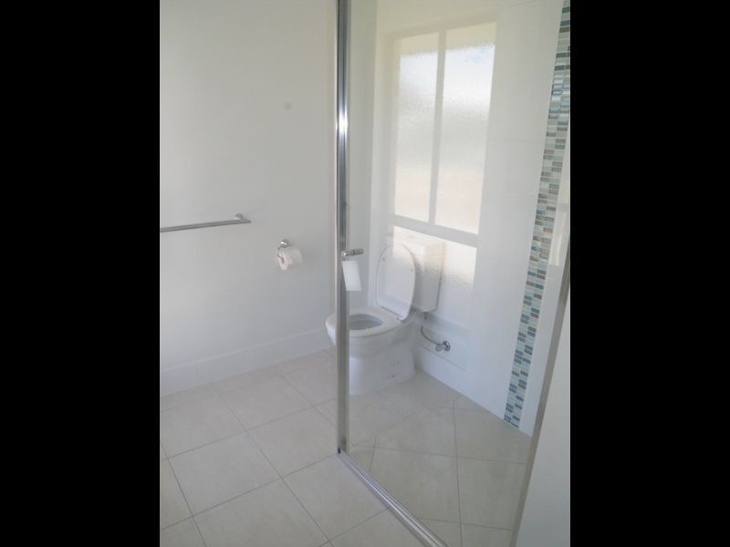 7 The Promenade, Boyne Island QLD 4680