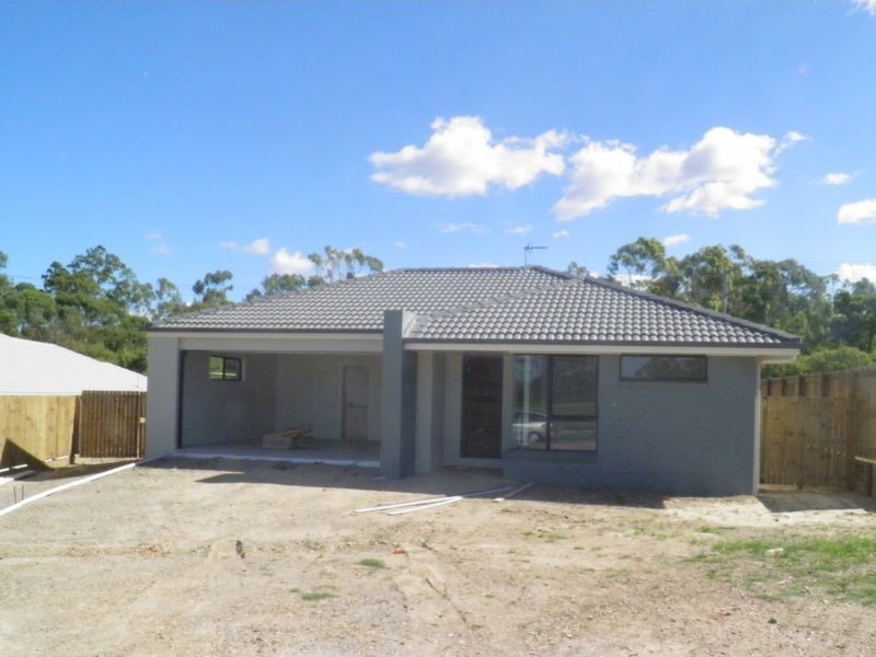9 The Promenade, Boyne Island QLD 4680
