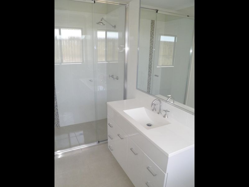 9 The Promenade, Boyne Island QLD 4680