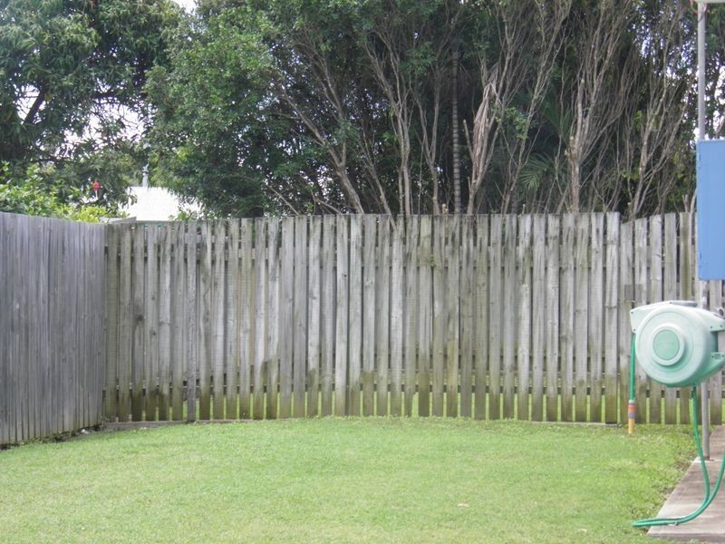 2 Richmond Court, Boyne Island QLD 4680