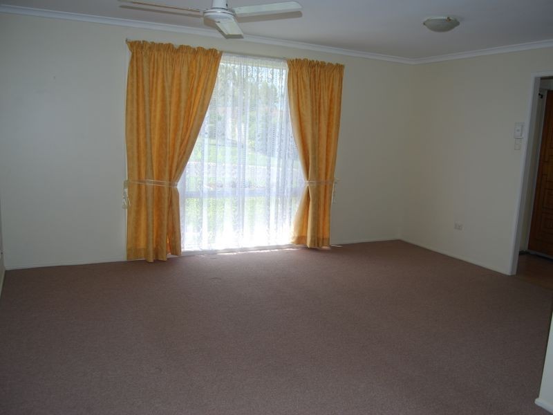 28 Edward  Street, Boyne Island QLD 4680