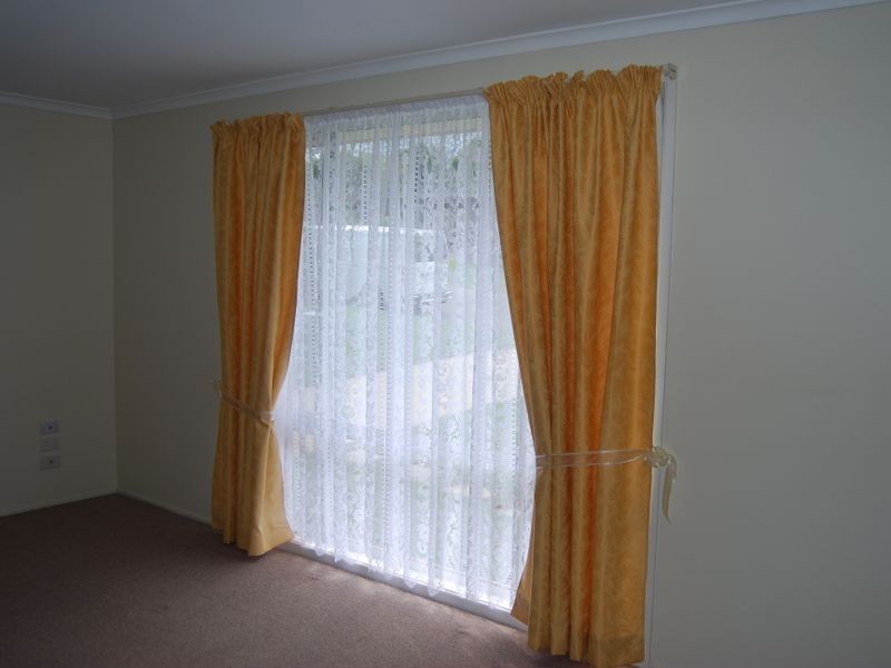 28 Edward  Street, Boyne Island QLD 4680