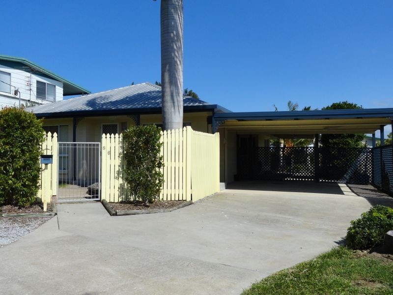 86 Malpas Street, Boyne Island QLD 4680