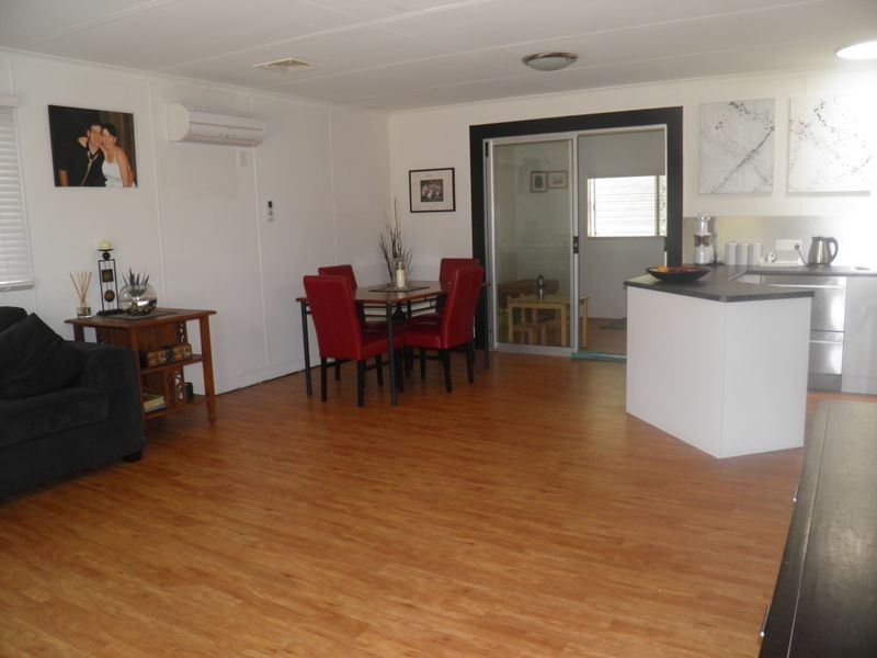 17 Alexander Street, Boyne Island QLD 4680